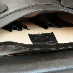 Ekskluzywna aktówka z licowej skóry cielęcej. "Toruń" czarny