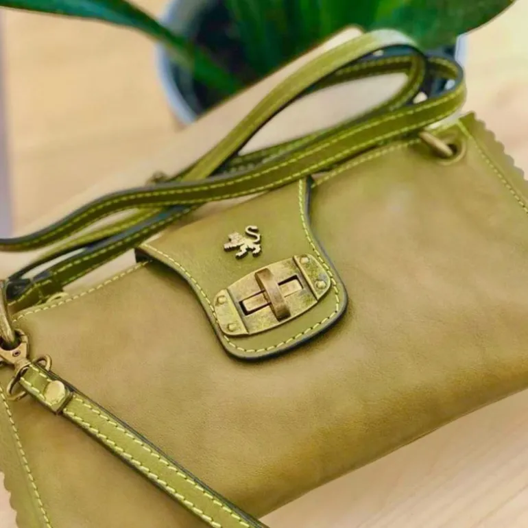 Elegancka i pięknie wykonana listonoszka skórzana damska "Pontremoli" B336