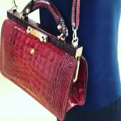 Elegancka skórzana torebka damska z krokodylim wzorem. "Vittoria Colonna" K153