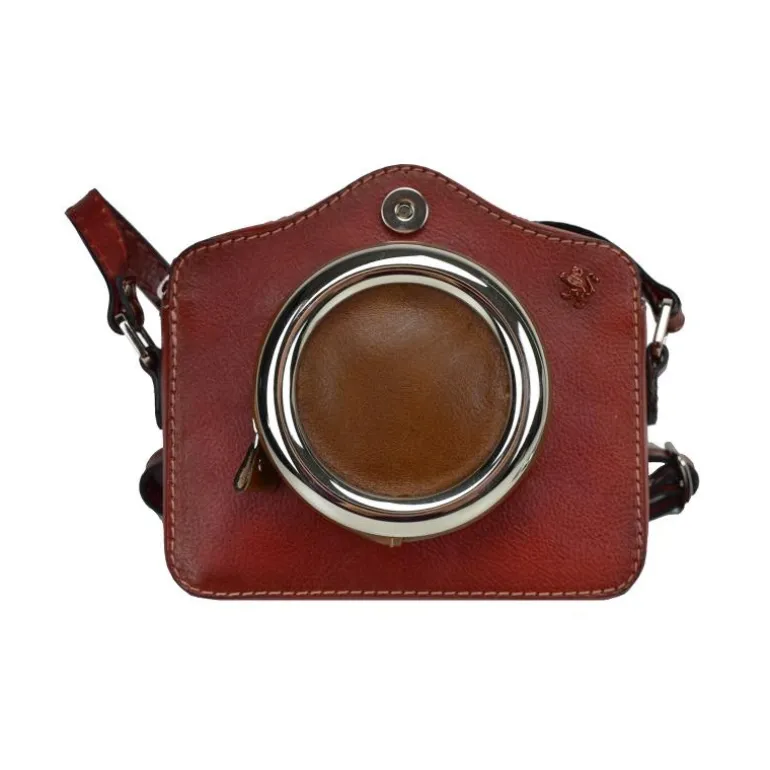 Mała listonoszka ze skóry wykonana na wzór aparatu fotograficznego. B444P