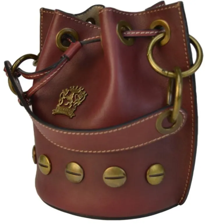 Mała skórzana listonoszka z ćwiekami CH