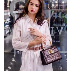 Mała torebka skórzana z wzorem "Castalia" K298/26