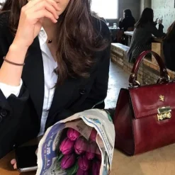 Ponadczasowa torebka Damska skórzana "Artemisia" R299