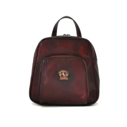 Skórzany damski plecak o zaokrąglonych liniach ​wyposażony "Sirmione"