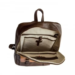 Skórzany plecak na laptopa 15" z pocztówką