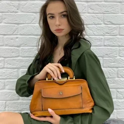 Torebka Skórzana do ręki "Doctor" B562/P