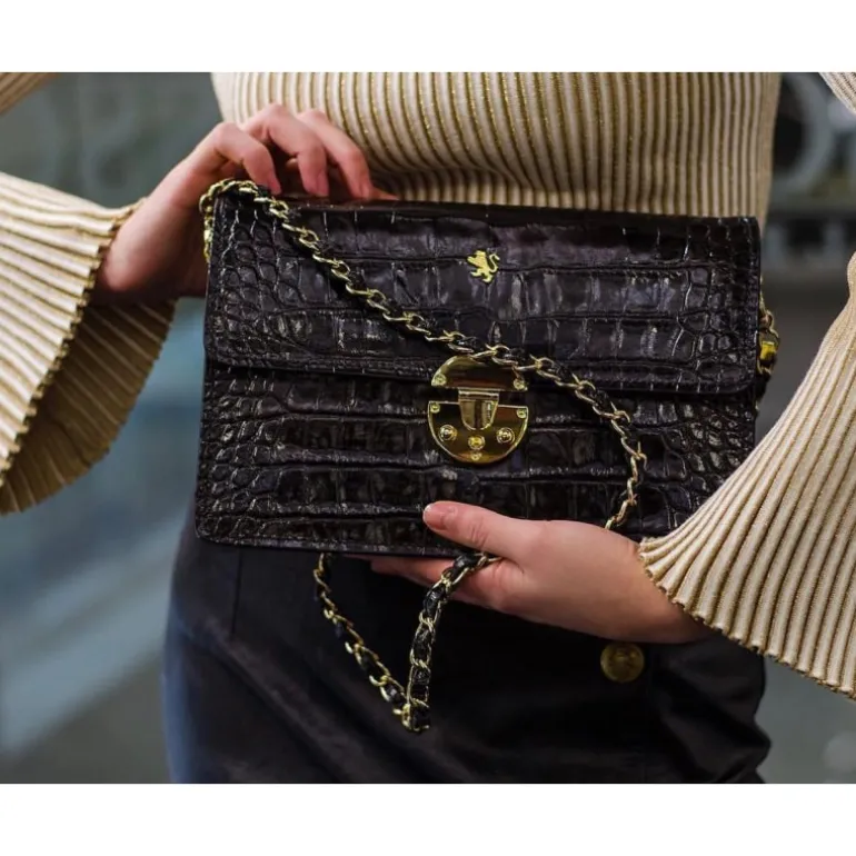 Wieczorowa kopertówka damska ze skóry z łańcuszkiem "Lucrezia de' Medici"